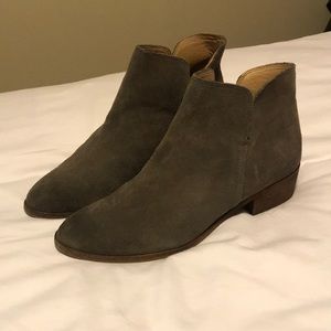 GREY SPLENDID SHORT BOOTS SIZE 10